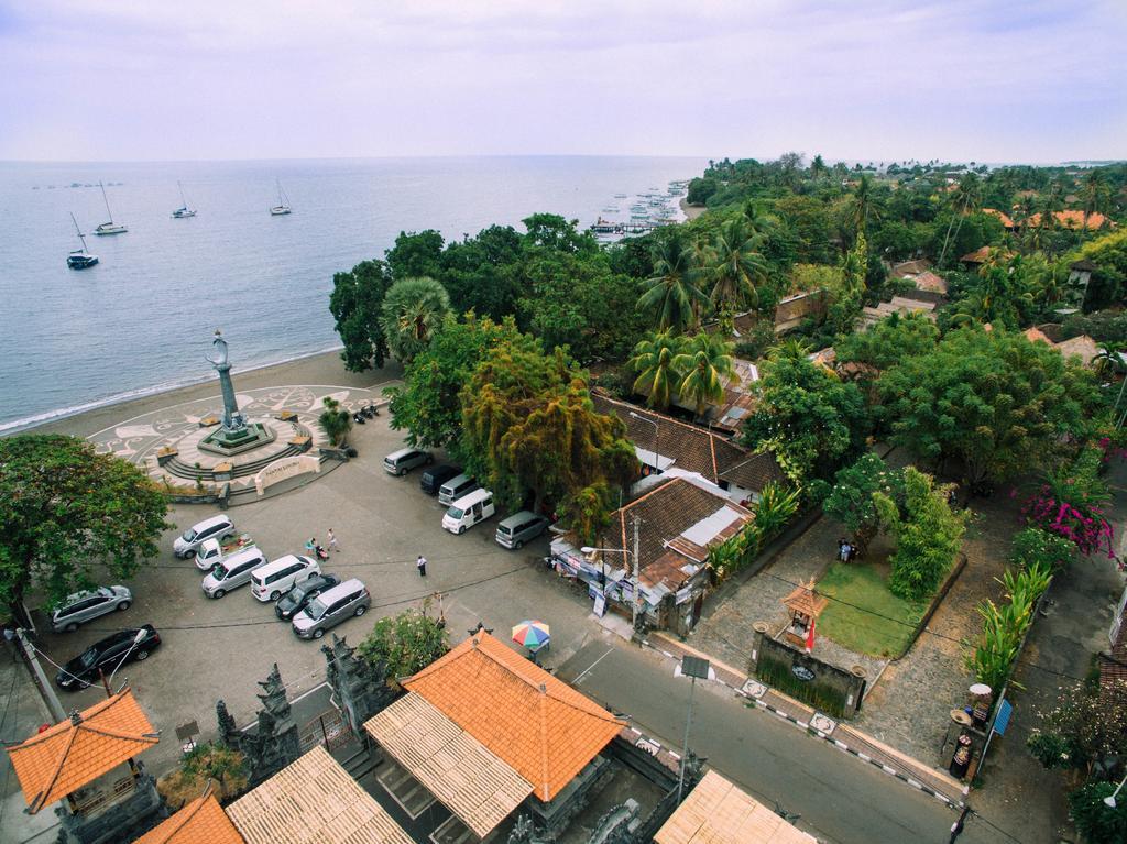 Hotel Seaside Lovina Exterior photo